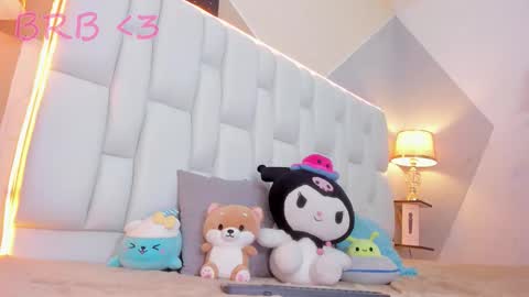 Michelle  online show from 17, 9, 2025