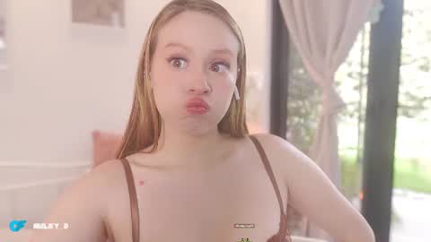 milky_0 online show from 17, 7, 2026