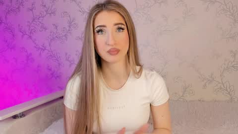 Vivian online show from 7, 1, 2025