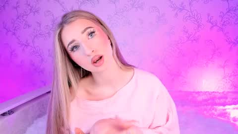 Vivian online show from 10, 1, 2025