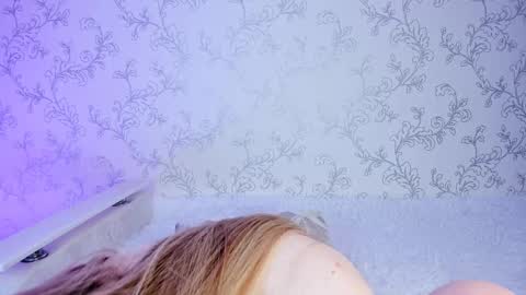 Vivian online show from 5, 2, 2025