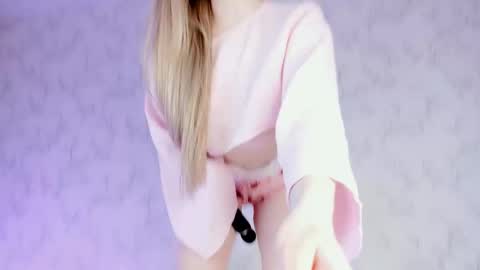 Vivian online show from 21, 2, 2025