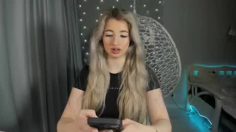 Vivian online show from 18, 10, 2025