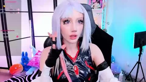 milky cute online show from 11, 5, 2026