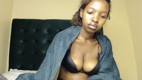 milla_armani online show from 3, 3, 2026