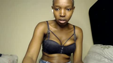 milla_armani online show from 22, 7, 2026