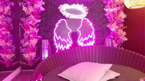 MILLA online show from 27, 12, 2024