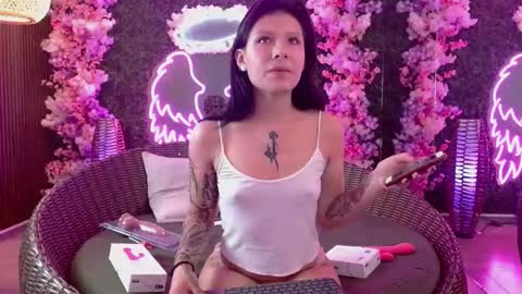 MILLA online show from 27, 2, 2025