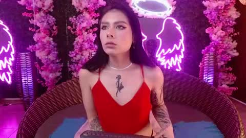 MILLA online show from 20, 10, 2025