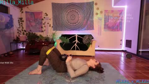 milla_milla online show from 20, 12, 2025