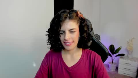 Snapshot of milla_pixxie chatting on 19, 12, 2024 Milagros online show from 19, 12, 2024