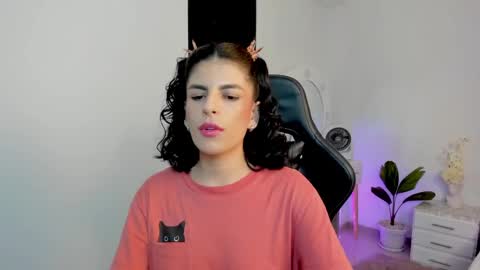 Snapshot of milla_pixxie chatting on 22, 12, 2024 Milagros online show from 22, 12, 2024