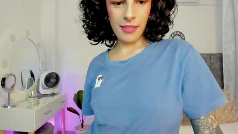 Snapshot of milla_pixxie chatting on 27, 12, 2024 Milagros online show from 27, 12, 2024