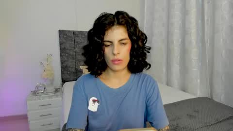 Snapshot of milla_pixxie chatting on 10, 2, 2025 Milagros online show from 10, 2, 2025