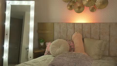 erika rf99 online show from 12, 1, 2025