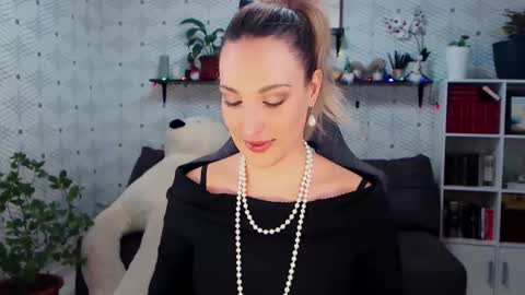 Snapshot of millaxqueen chatting on 19, 1, 2026 MillaXQueen online show from 19, 1, 2026