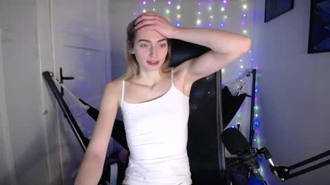 Snapshot of millie_lacroix chatting on 11, 12, 2024 millie_lacroix online show from 11, 12, 2024