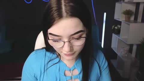 Snapshot of milliedoll chatting on 23, 2, 2025 Millie online show from 23, 2, 2025