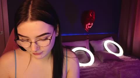 Snapshot of milliedoll chatting on 25, 2, 2025 Millie online show from 25, 2, 2025