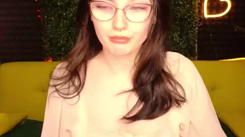 Snapshot of milliedoll chatting on 9, 3, 2025 Millie online show from 9, 3, 2025