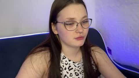 Snapshot of milliedoll chatting on 22, 9, 2025 Millie online show from 22, 9, 2025