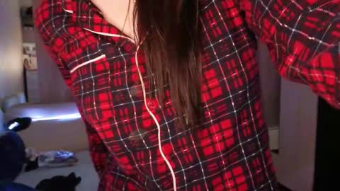 Snapshot of milliedoll chatting on 3, 3, 2026 Millie online show from 3, 3, 2026