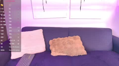 Snapshot of milly_boby chatting on 28, 2, 2025 megan online show from 28, 2, 2025