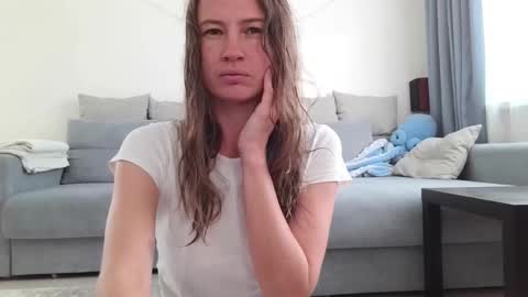 milly_browski online show from 29, 9, 2025