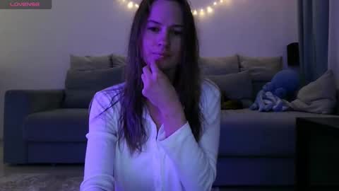 milly_browski online show from 14, 10, 2025