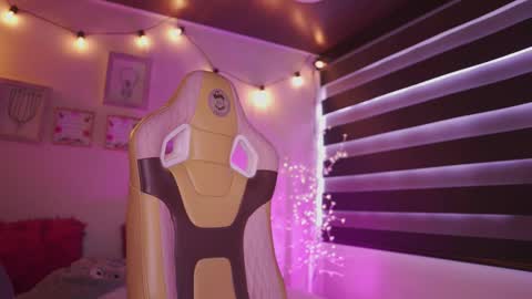 MILLY online show from 2, 12, 2025