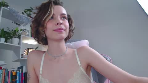 Snapshot of milly_ross23 chatting on 4, 1, 2025 Milly online show from 4, 1, 2025