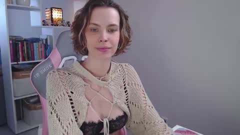 Snapshot of milly_ross23 chatting on 22, 2, 2025 Milly online show from 22, 2, 2025