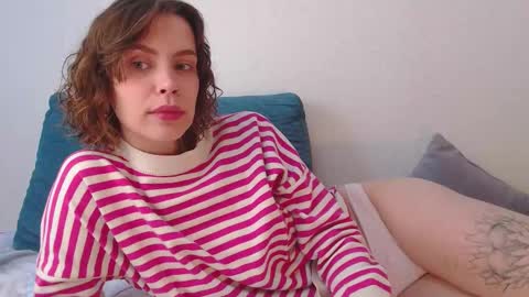 Snapshot of milly_ross23 chatting on 13, 9, 2025 Milly online show from 13, 9, 2025