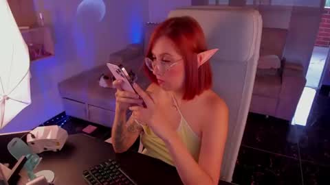 Snapshot of milly_yako chatting on 10, 6, 2026 Monkey D Maddie online show from 10, 6, 2026