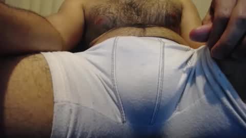 Snapshot of milostructor chatting on 12, 9, 2025 miloslove online show from 12, 9, 2025