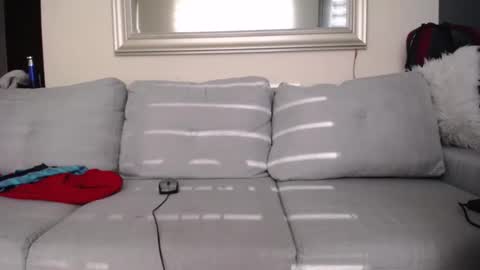 Snapshot of milostructor chatting on 22, 9, 2025 miloslove online show from 22, 9, 2025