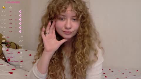 Snapshot of milounee chatting on 19, 3, 2026 milounee online show from 19, 3, 2026