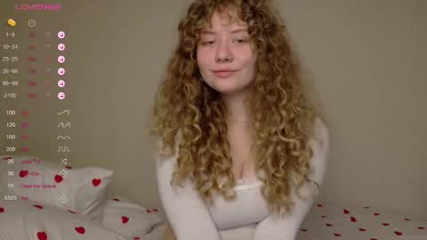 Snapshot of milounee chatting on 21, 3, 2026 milounee online show from 21, 3, 2026