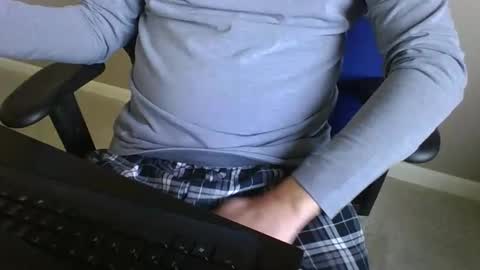 Snapshot of milwaukeebadger24 chatting on 18, 12, 2024 milwaukeebadger24 online show from 18, 12, 2024