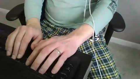 Snapshot of milwaukeebadger24 chatting on 23, 12, 2024 milwaukeebadger24 online show from 23, 12, 2024