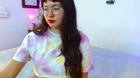 mily_baker online show from 23, 4, 2026