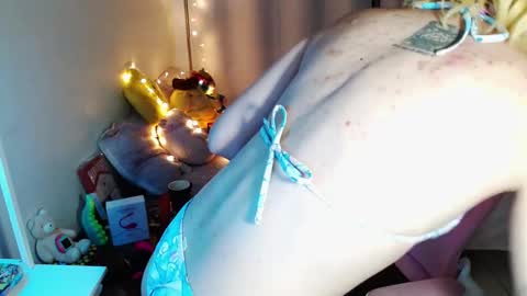 mily_milk_ online show from 17, 2, 2025