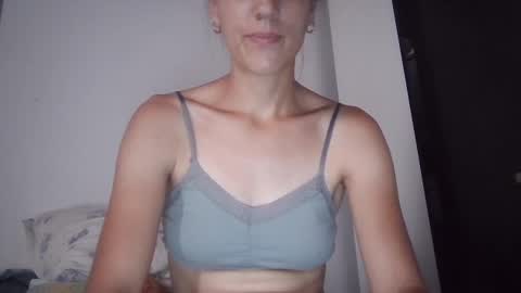Snapshot of mimy31 chatting on 20, 7, 2026 mimy31 online show from 20, 7, 2026