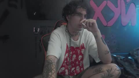 Snapshot of min1pekka chatting on 24, 9, 2025 Max online show from 24, 9, 2025