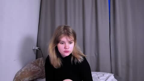 hi Im Mina  online show from 17, 1, 2025