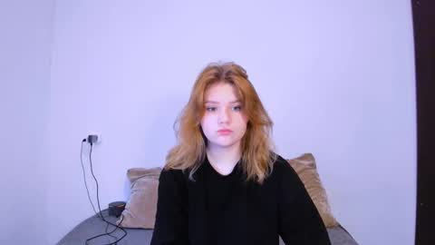 hi Im Mina  online show from 2, 11, 2025