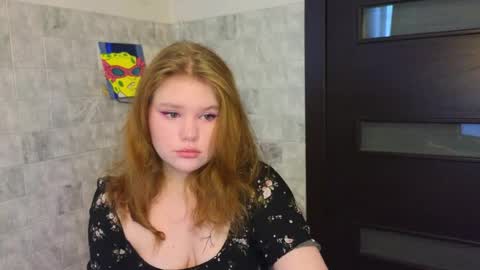 hi Im Mina  online show from 1, 5, 2026