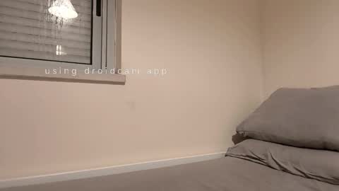 MinaMask online show from 5, 3, 2026