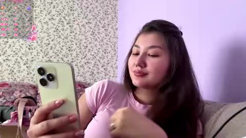 Snapshot of minavibe chatting on 21, 7, 2026 minavibe online show from 21, 7, 2026