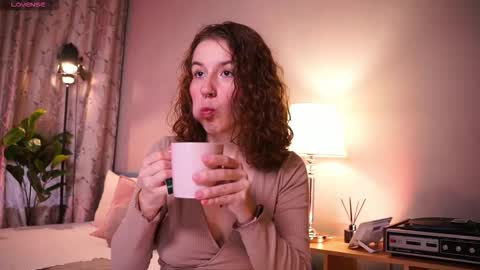 Snapshot of mind__game chatting on 14, 9, 2025 Frances  Next streams Thu Fri Sat 8am -  4pm GMT3 online show from 14, 9, 2025